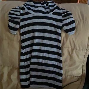 Size7/8 long tunic type top